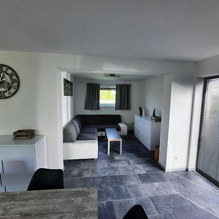 Bungalov Na Brehu Labe S Vlastnim Molem Pardubice Extérieur photo